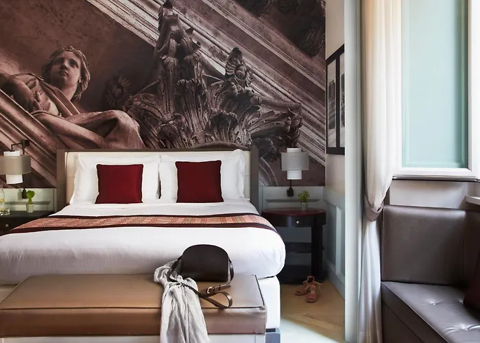 Отель Indigo - St. George By Ihg 5*